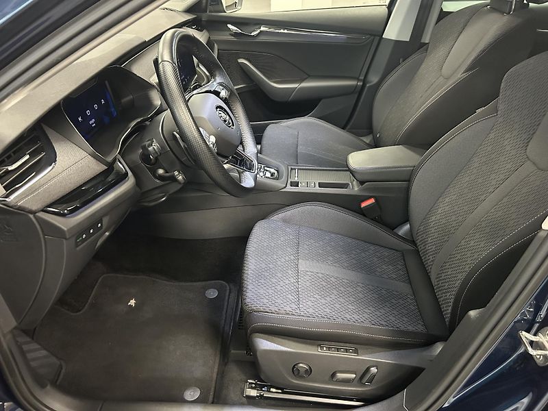 Škoda Octavia (2023) 2.0TDi DSG 4x4 Styl LED HUD TZ - fotka 5 z 34