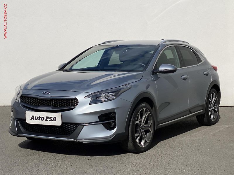 Kia XCeed (2019) 1.4 T-GDi, Premium, AT, LED - fotka 3 z 3