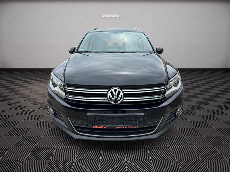 Volkswagen Tiguan (2015) 2.0TDI 4motion   Sport/Style - fotka 2 z 33