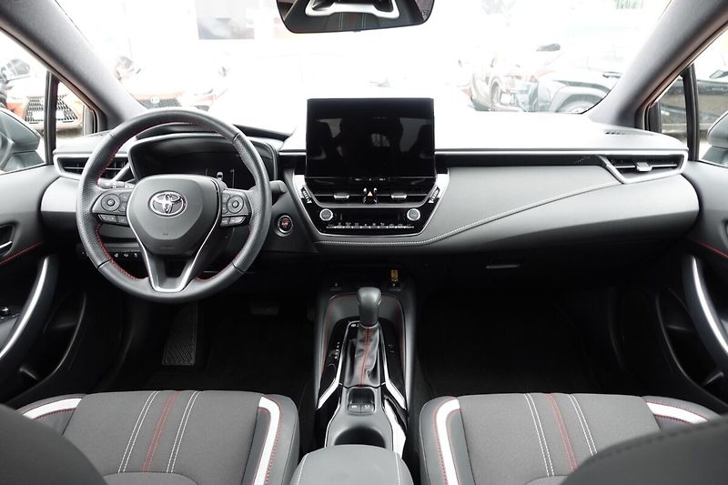 Toyota Corolla 1,8 HEV GR Sport Dynamic - fotka 16 z 31