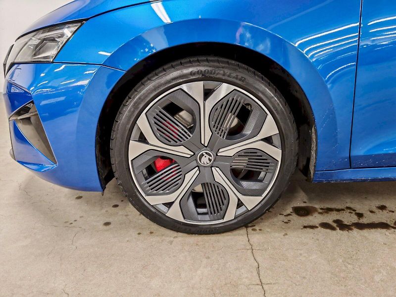 Škoda Octavia (2025) 2.0 TSI 195 kW DSG RS - fotka 31 z 31