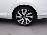 Volkswagen Passat 2,0 TDI 140k DSG Highline CZ - náhled 20