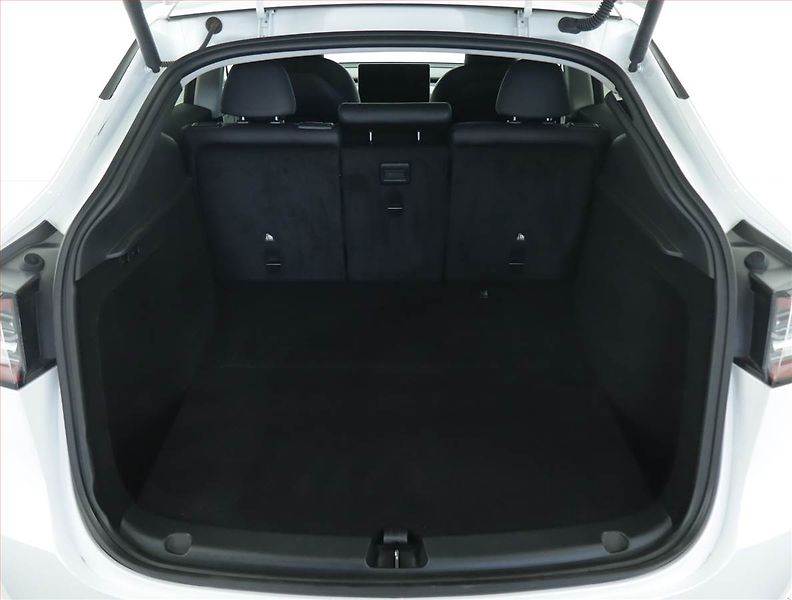 Tesla Model Y (2023) Long Range AWD 79kWh, SoH 92% - fotka 14 z 21