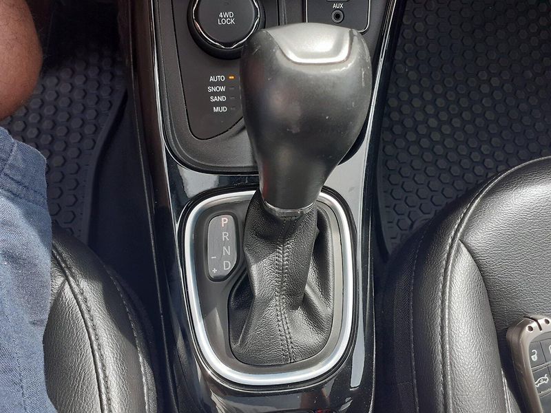 Jeep Compass (2020) 2.4 L 4X4 LATITUDE - fotka 20 z 39