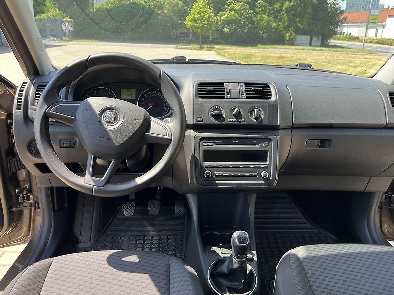 Škoda Roomster (2013) Fresh Ambition - fotka 30 z 91