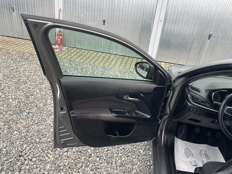 Fiat Tipo 1.4Ti-JET 120PS LPG LOUNGE TOP - fotka 100 z 187