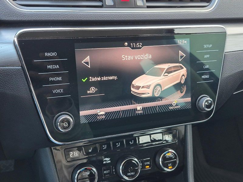 Škoda Superb (2018) Style 2.0 TDI 110kW Combi - fotka 20 z 29