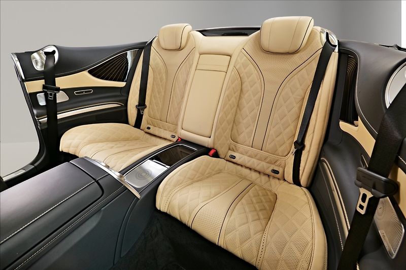Mercedes-Benz Třídy S S650 Maybach Cabrio 1/300 - fotka 13 z 25