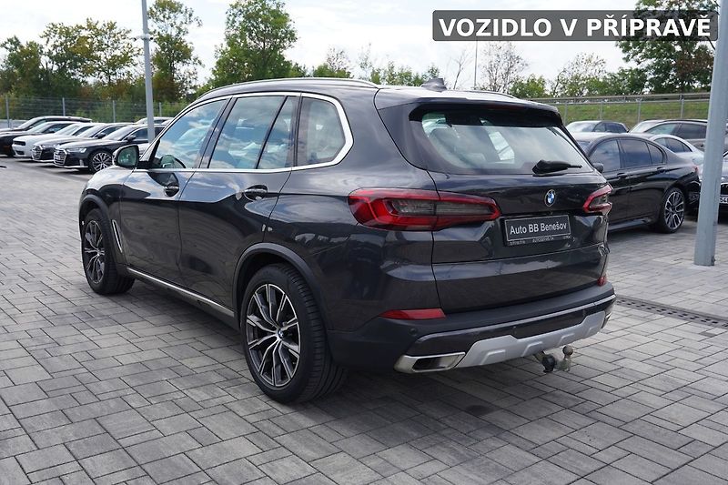 BMW X5 xDrive 40i 250kW TAŽNÉ/PANORAM - fotka 2 z 15