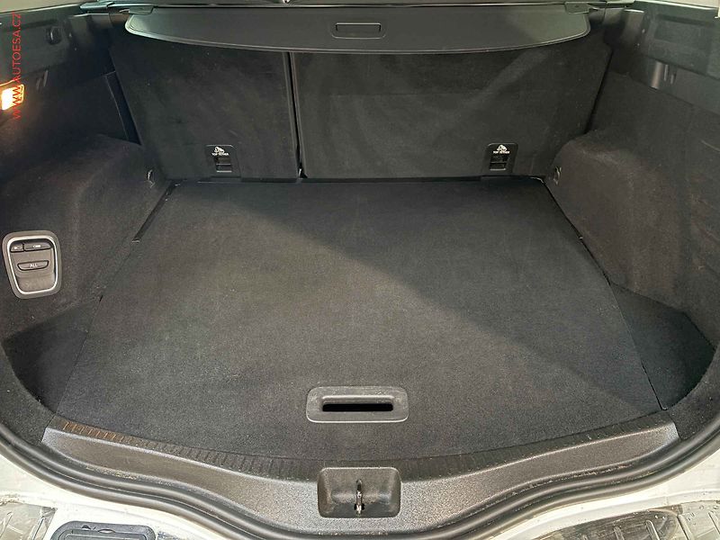 Renault Scénic (2017) 1.6 dCi, navi, LED, autoAC - fotka 7 z 17