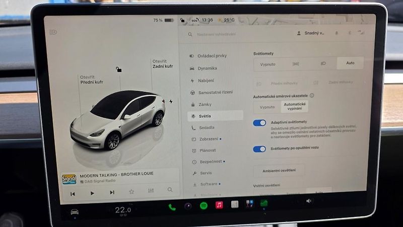 Tesla Model Y (2023) Long Range AWD DE SoH 92,4% - fotka 26 z 41