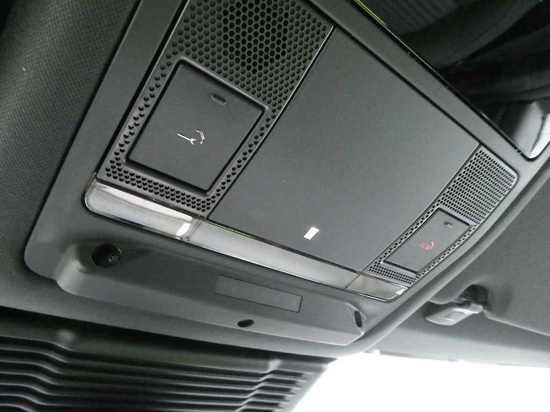 Land Rover Discovery Sport 2,0 Landmark D200 - fotka 34 z 44