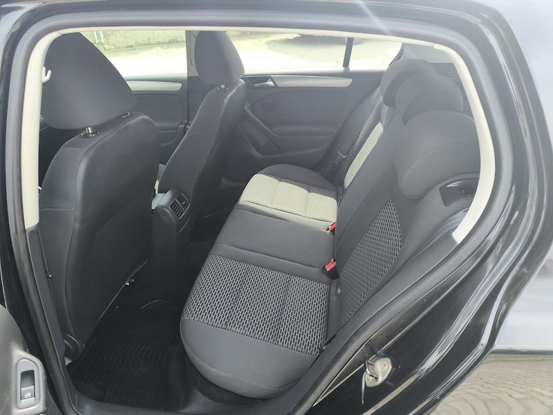 Volkswagen Golf (2010) 2.0 TDi 4x4 ČR,DOLOŽENÉ KM - fotka 11 z 25