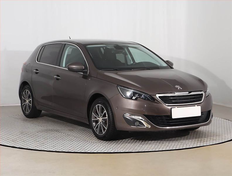 Peugeot 308 (2014) 1.6 THP, Navi, Tempomat - fotka 1 z 15