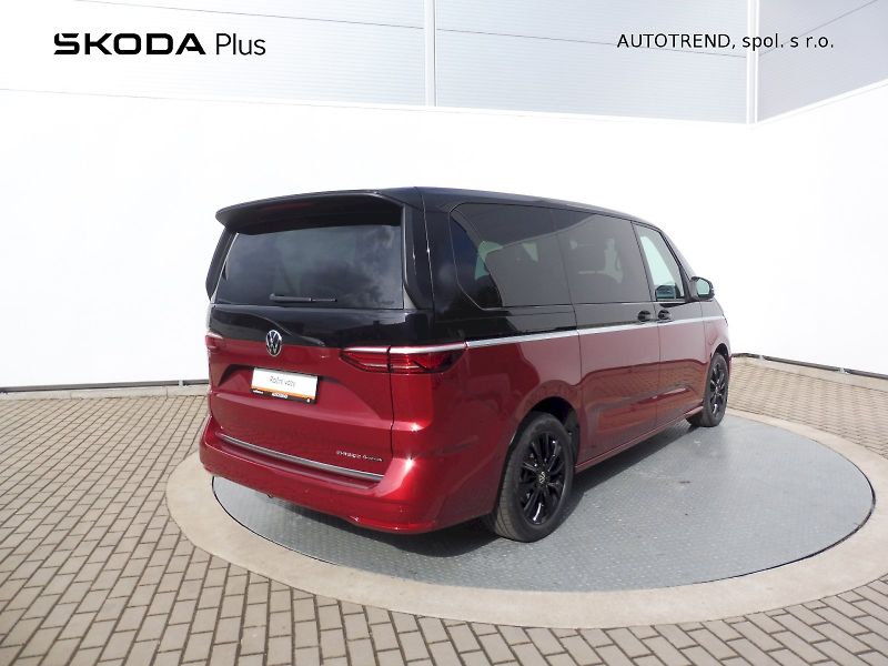 Volkswagen Multivan (2025) Style 1,5 TSI PHEV 180kW DSG 4 - fotka 2 z 31