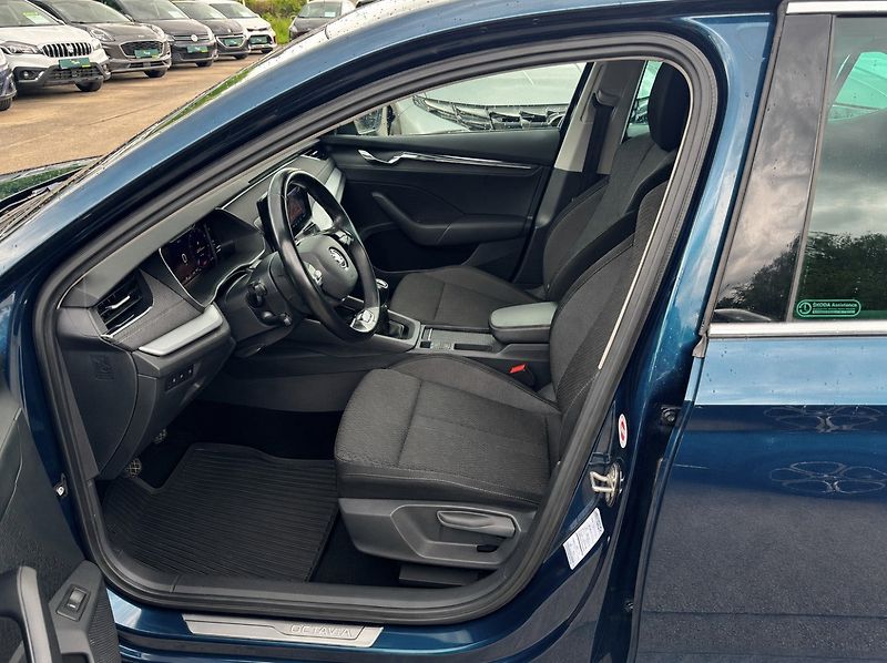 Škoda Octavia - fotka 6 z 16