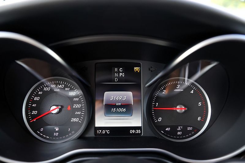 Mercedes-Benz Třídy V V 250d 4Matic/Extra Long/kůže/ - fotka 40 z 45
