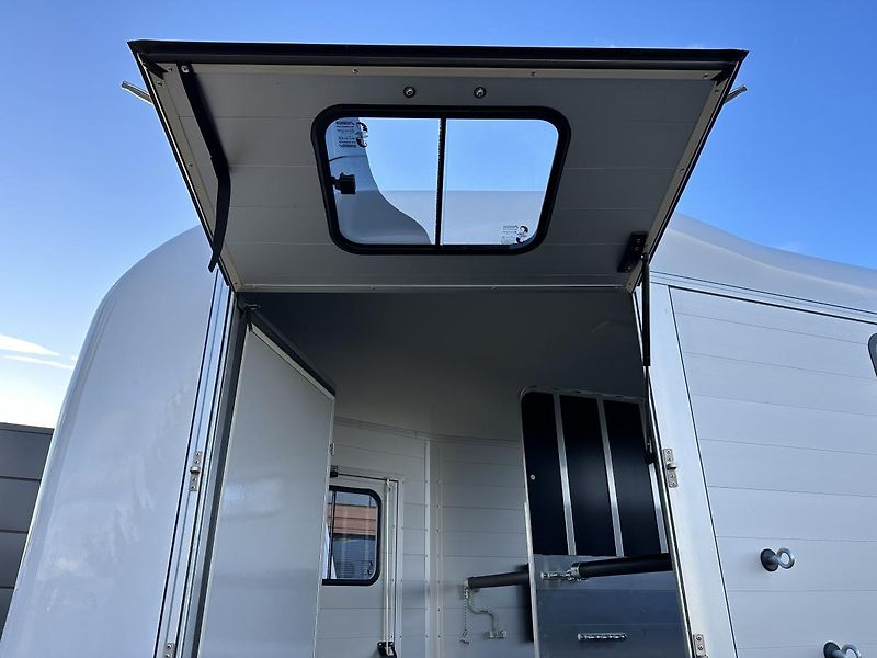 Cheval Liberté (2026) Touring XL, BÍLÝ  - fotka 18 z 37
