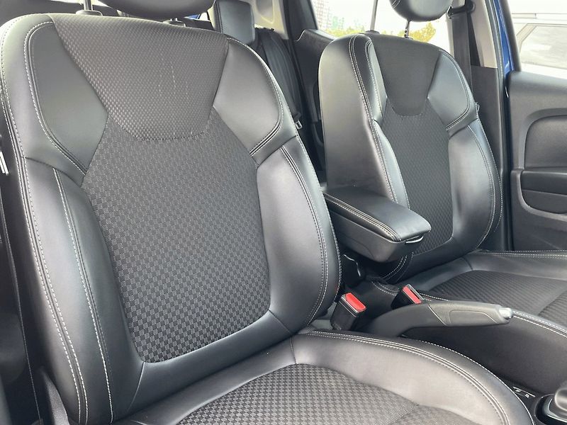 Renault Clio (2016) 1.2 TCe,Automat,Intens,ČR - fotka 31 z 36