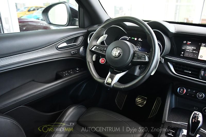 Alfa Romeo Stelvio 2.9V6 Bi-T.382 kW QUADRIFOGLIO - fotka 21 z 56