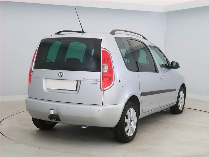 Škoda Roomster (2011) Style 1.6 TDI, Serv.kniha - fotka 5 z 16