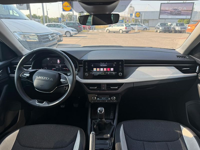 Škoda Kamiq Top Selection 1.0 TSI 85kw - fotka 5 z 25