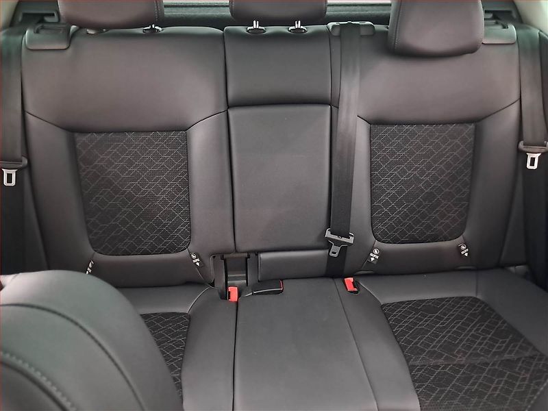 Peugeot 3008 (2014) 2.0 HDi, Navi, Park. senzory - fotka 10 z 21