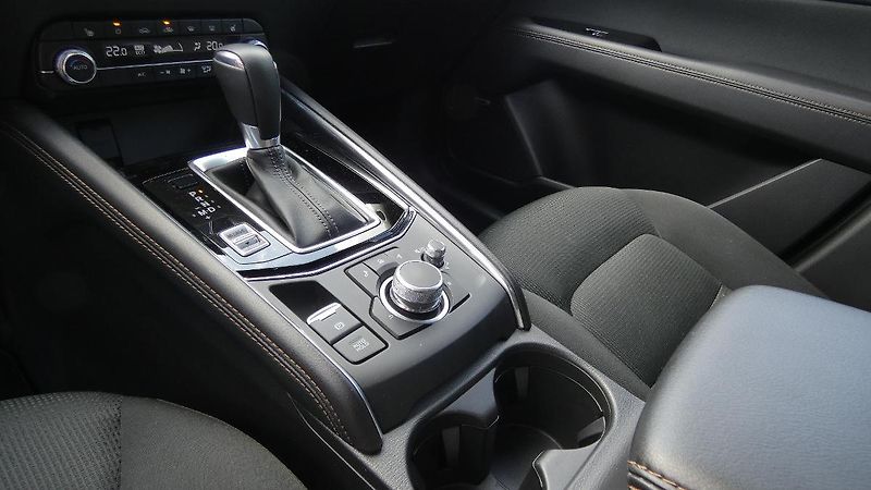 Mazda CX-5 Exclusive-line 2.0 Skyactiv-G1 - fotka 6 z 26