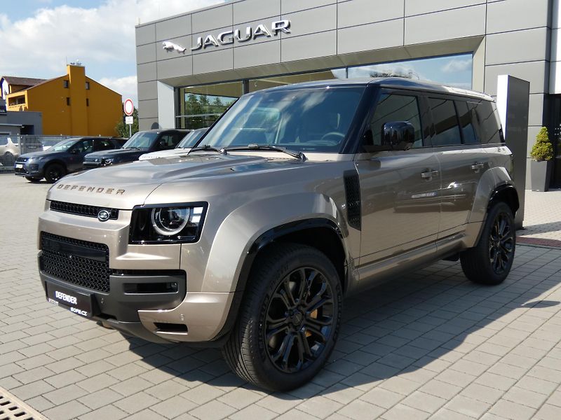 Land Rover Defender 110 4,4 OCTA P635 - fotka 4 z 46