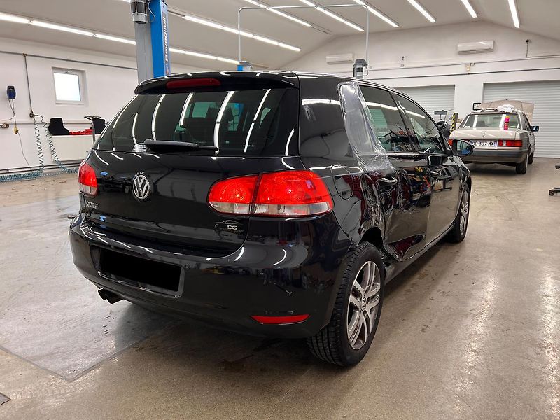 Volkswagen Golf VI 2.0TDi 81kW - fotka 4 z 11