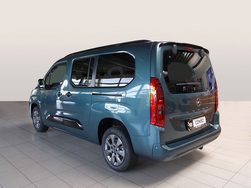 Opel Combo (2026) Elegance Plus L2H1 1.5 CDTI (9 - fotka 3 z 35