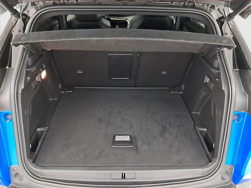Peugeot 3008 (2022) GT 1.2 PureTech, Automat, Kůže - fotka 14 z 22