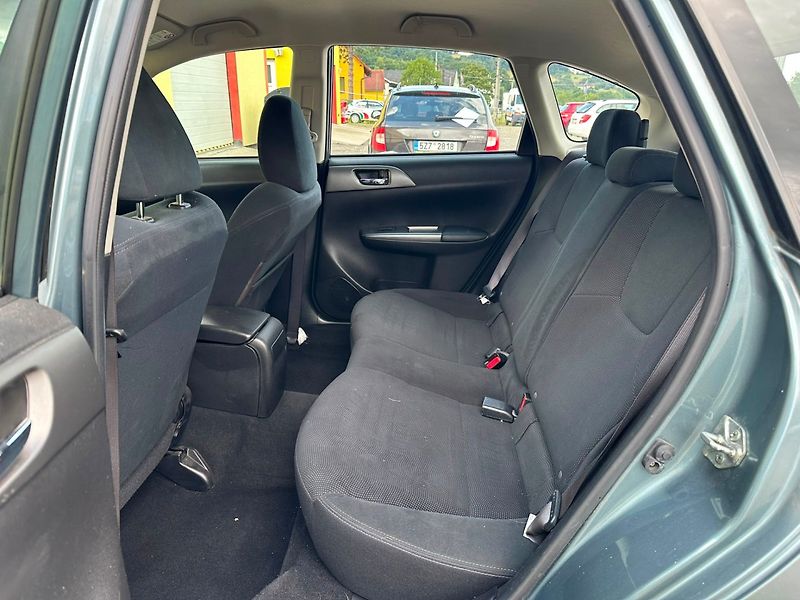 Subaru Impreza 1.5i 79kW/2xPNEU/ESP - fotka 11 z 23