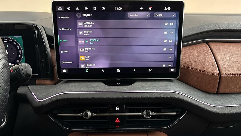 Škoda Kodiaq 2.0 TDI DSG 4x4 Exclusive Sele - fotka 11 z 35