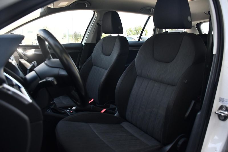 Škoda Octavia 1.5TSi 110kW DSG NAV KESSY - fotka 11 z 52