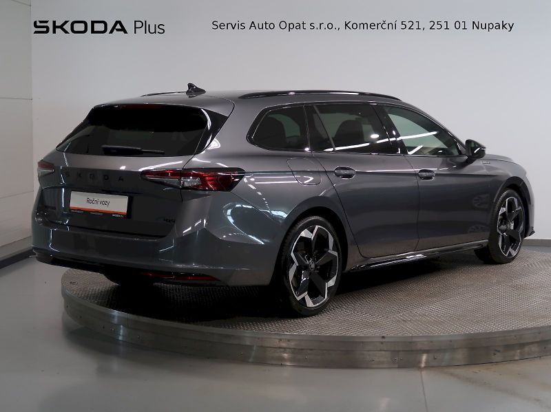 Škoda Superb (2026) SPORTLINE 2.0TDI 142KW 4x4 DSG - fotka 2 z 48