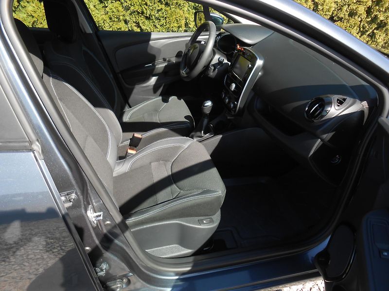 Renault Clio 0.9TCe,KLIMA,NAVI,114TKm!! - fotka 17 z 39