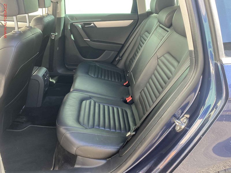 Volkswagen Passat (2014) 2.0 TSi, Highline, bixen - fotka 10 z 17