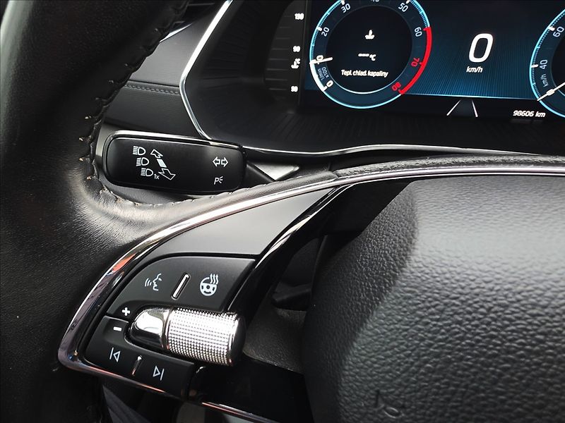 Škoda Octavia 1,0 1,0TSi 81KW Ambition DPH - fotka 16 z 42