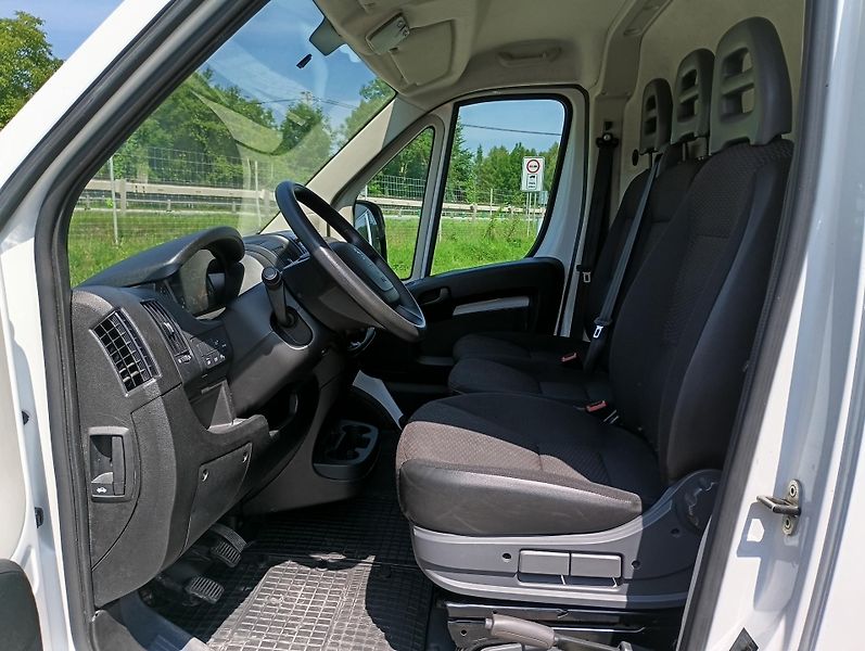 Peugeot Boxer (2020) 4350 L4H2 2.2HDi 140k MAN6 - fotka 12 z 18
