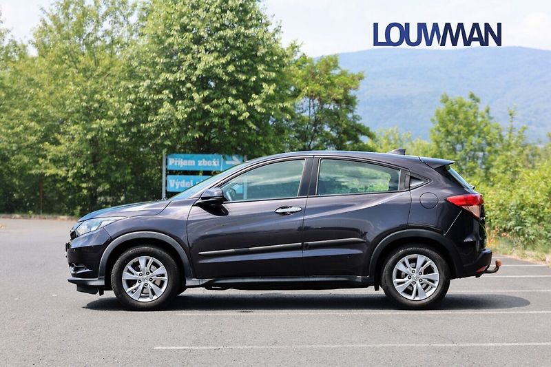Honda HR-V 1.5 i-VTEC Elegance - fotka 3 z 23