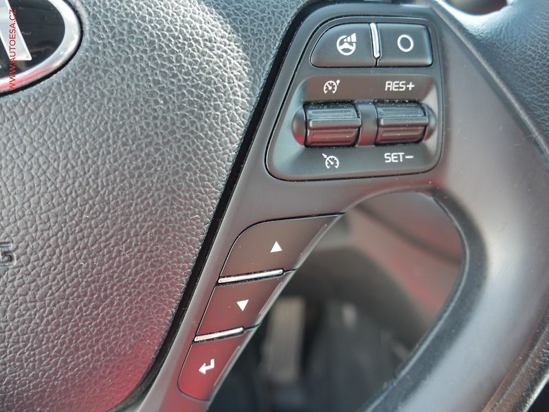 Kia Ceed (2016) 1.4i, ČR, AC, temp - fotka 15 z 18