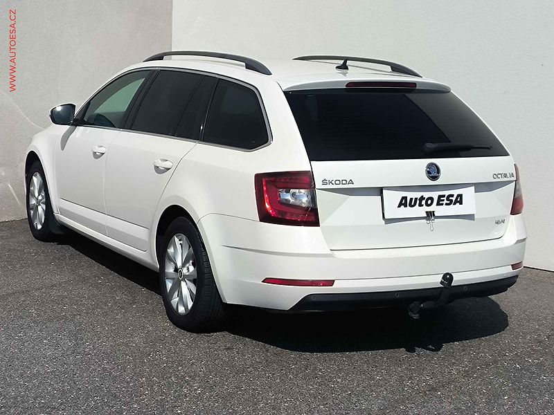 Škoda Octavia (2017) 2.0 TDi 4x4, 2.maj,ČR, Style - fotka 6 z 22