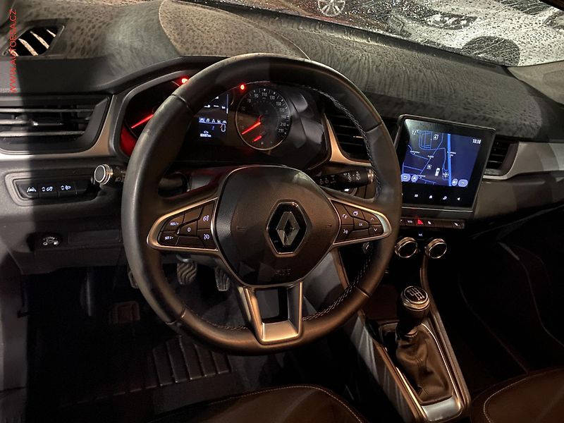 Renault Captur (2021) 1.0TCe, Experience, navi - fotka 13 z 19