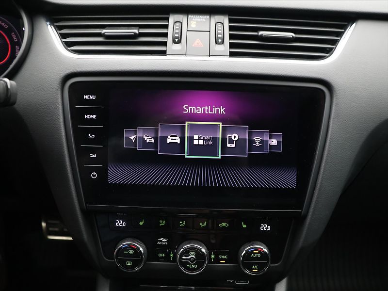 Škoda Octavia 2,0 TSI DSG RS245 LED Panorama - fotka 16 z 28