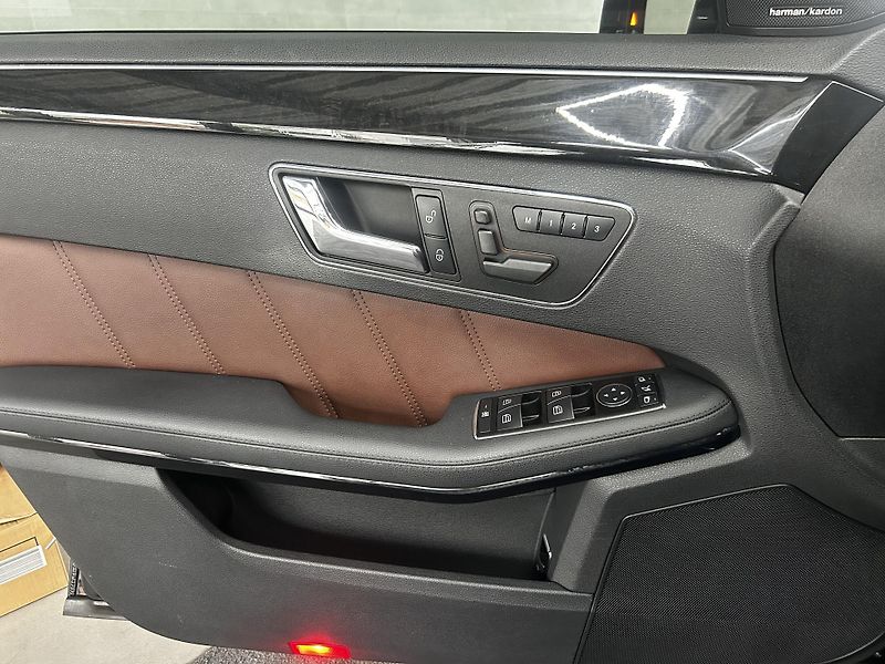 Mercedes-Benz Třídy E (2010) E 350 4 Matic AMG Kombi - fotka 9 z 21
