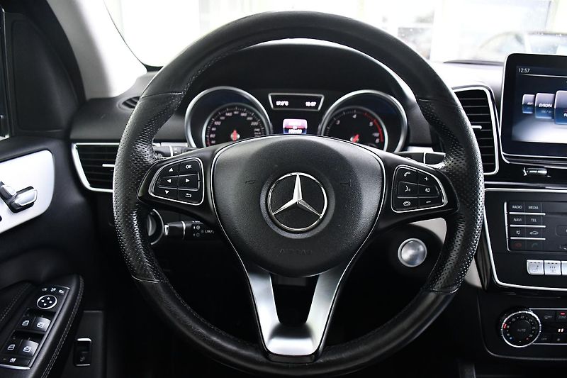 Mercedes-Benz GLE 350D 4MATIC VZDUCH ČR - fotka 22 z 42