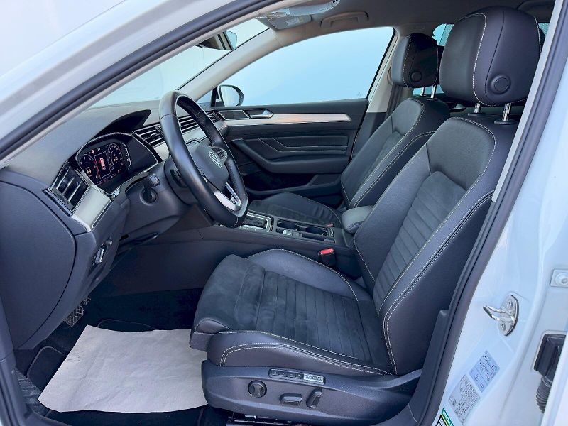 Volkswagen Passat (2021) 2.0 TDI 110kW R-LINE - fotka 5 z 35