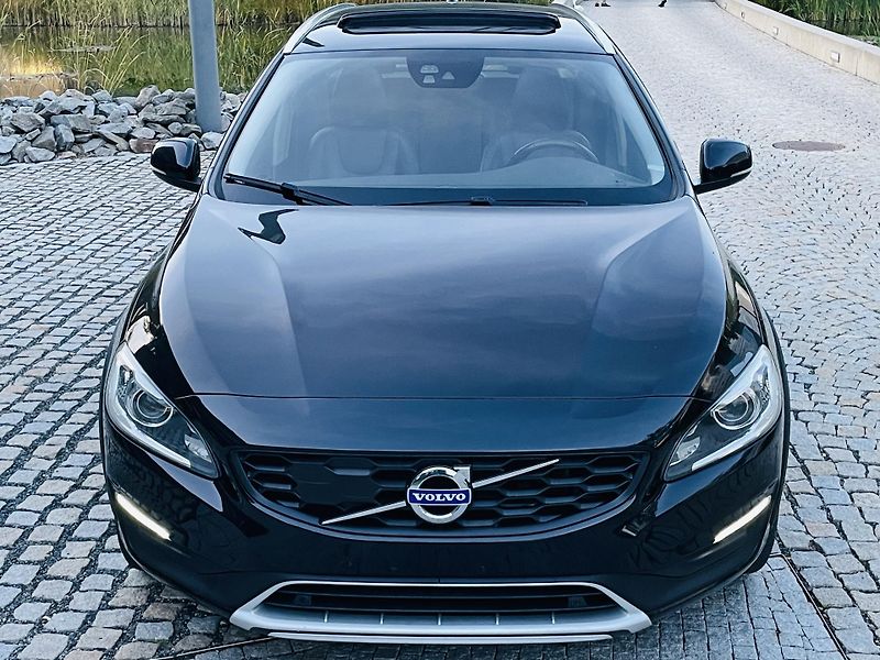 Volvo V60 2.4D4 5V AUTOMAT KAMERA TAŽNÉ - fotka 6 z 46