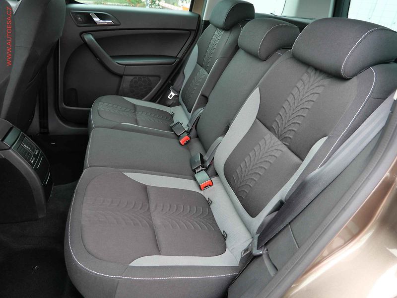 Škoda Yeti (2013) 1.4 TSi, Adventure, TZ - fotka 10 z 17